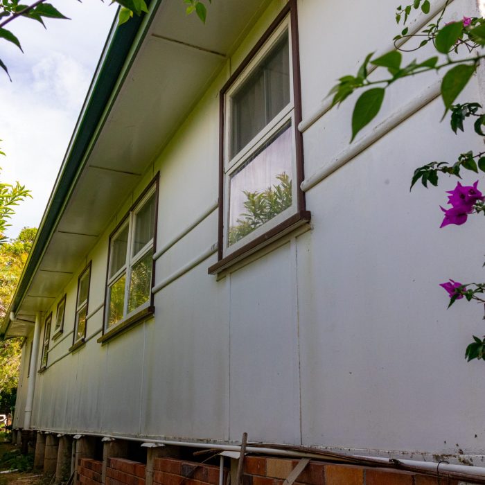 Water Attack Pressure Washing – residential pressure washing residential pressure washing - Clean Wall before