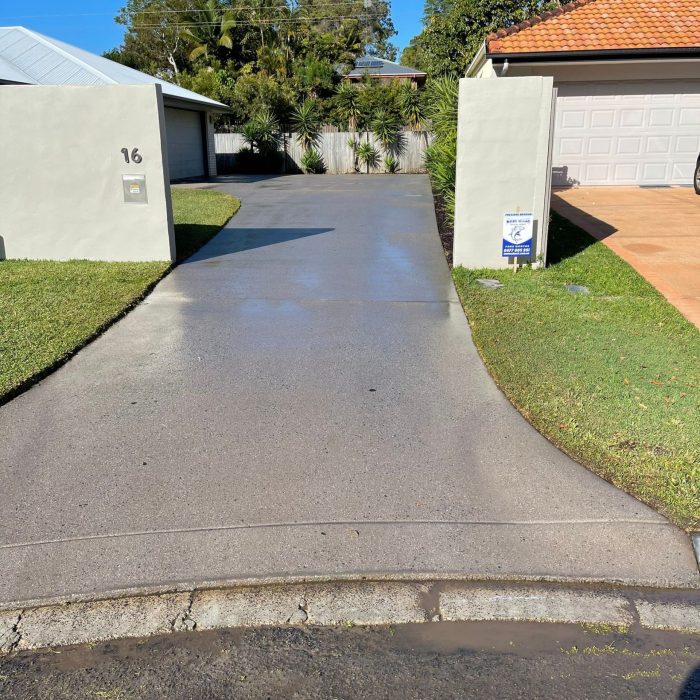 Pressure Cleaning Brisbane - Driveway entrance to home
